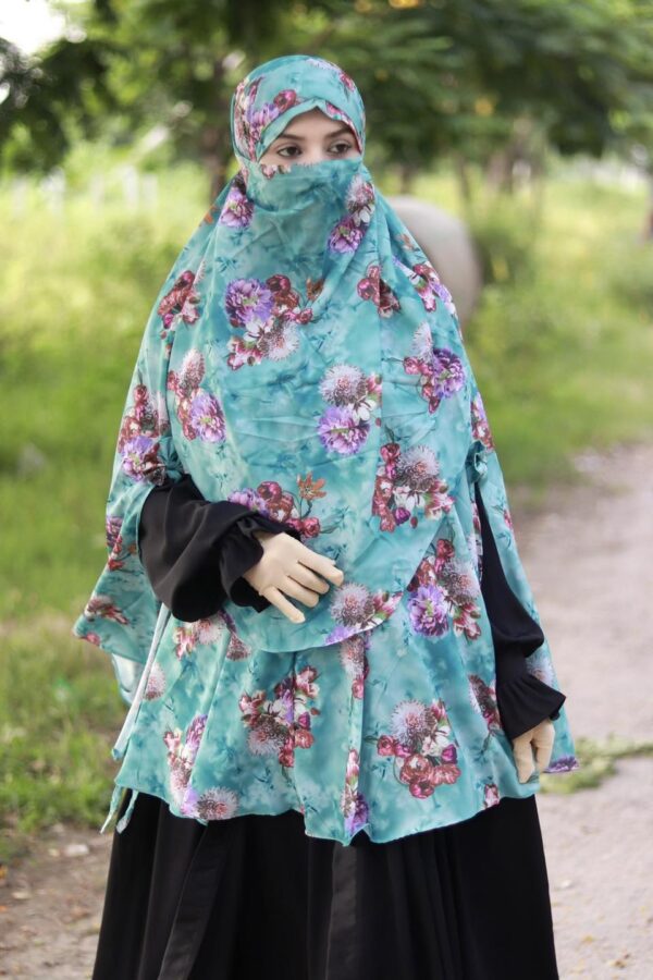 Alisha Albina Hijab